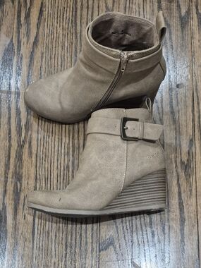 Blowfish Women's Suede Wedge Ankle Boots in Taupe - Women's Fashion Boot Size 8